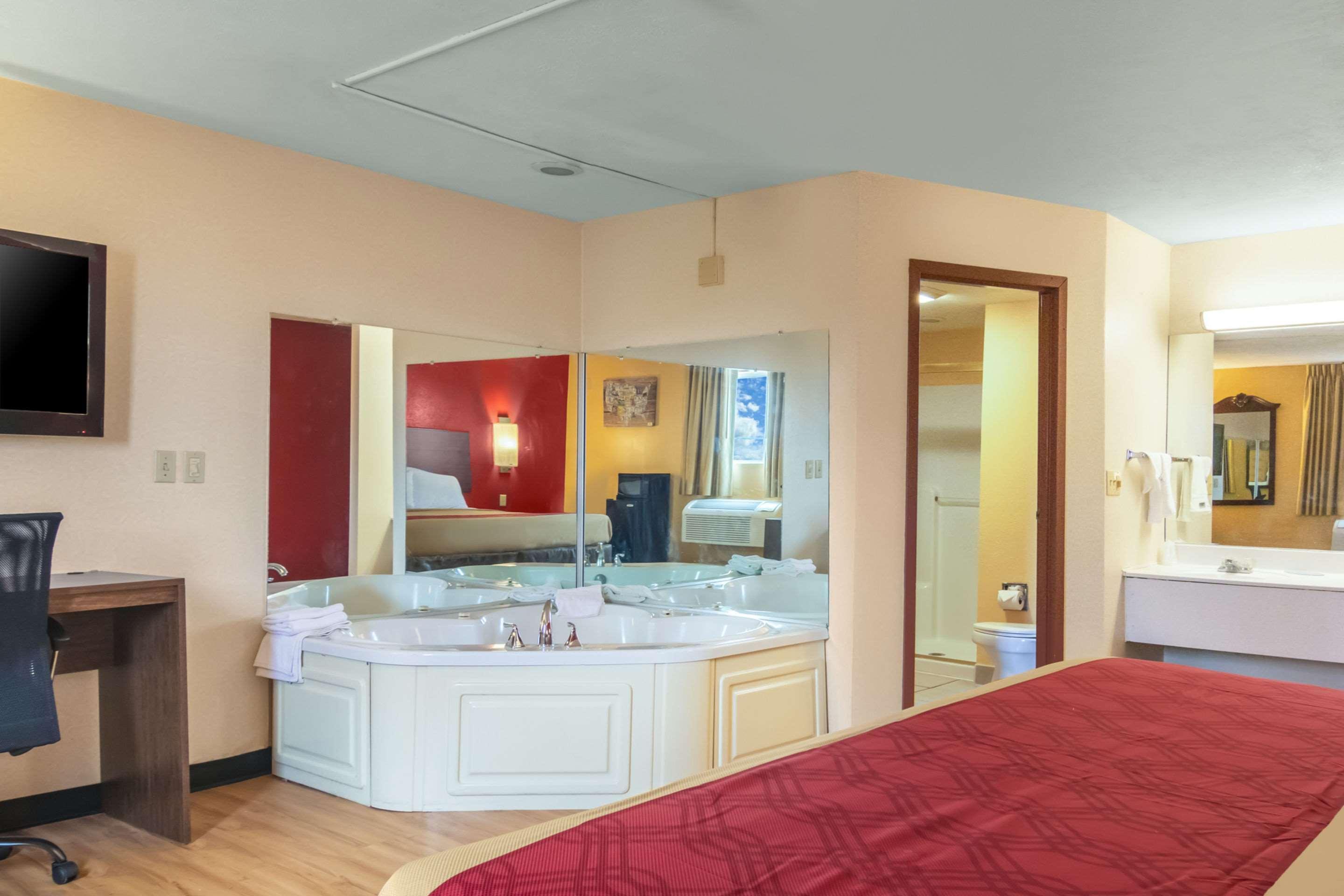 קנט Econo Lodge מראה חיצוני תמונה